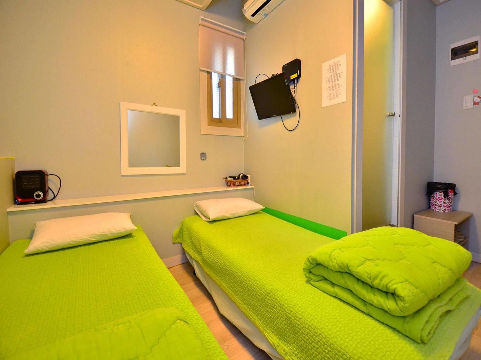 Running Man Hotel